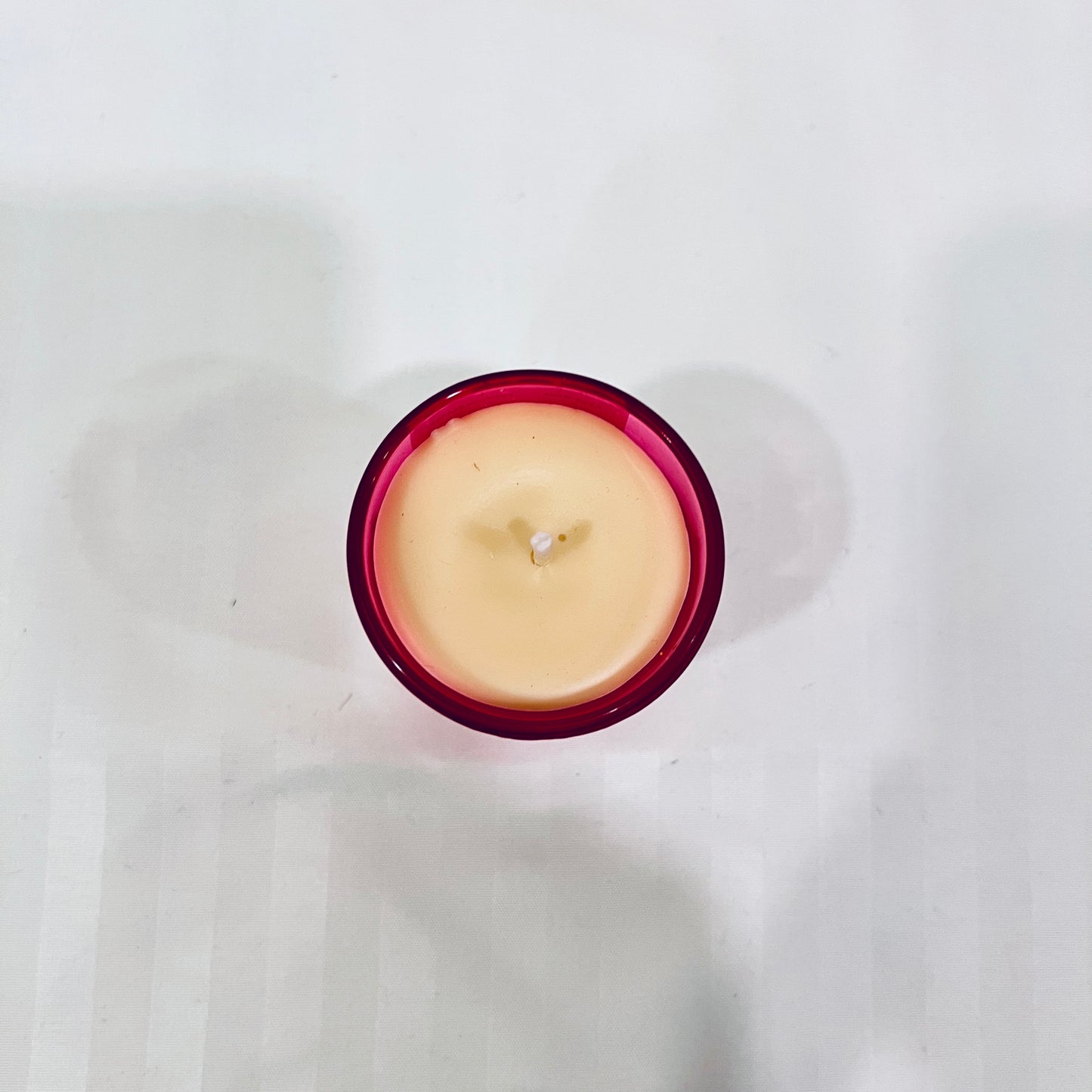 Top view of Jaivik Store Jasmine Mist soy wax candle, 60g, displaying its smooth surface and premium quality wax